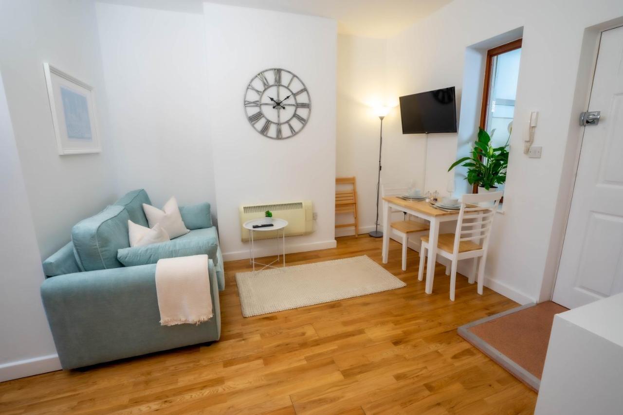 Vibrant City Centre - King Bed, Entire Apartment Cambridge-i reptér Kültér fotó